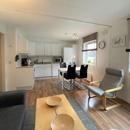 Lassiebyn 10 Entire Apartment With Parking & Kitchen Branäs Esterno foto